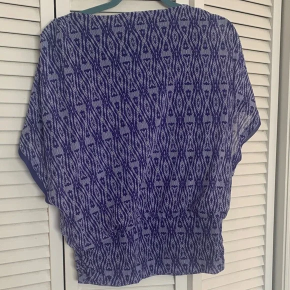 Chico's Blue Patterned Women's Blouse - Picture 4 of 4